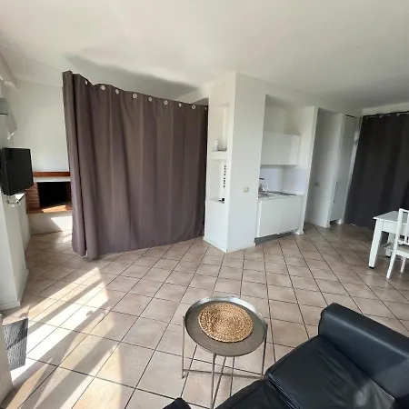 - Cardano Apartman *